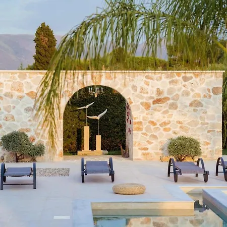 Shangri-la Villa